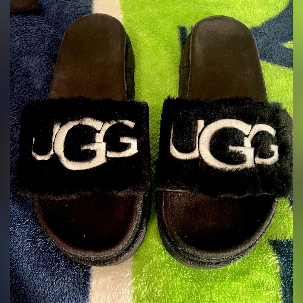 UGG slippers, size 8.5 (fit more like a 9)